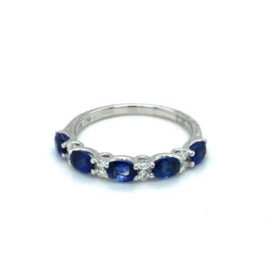 18ct White Gold Oval Sapphire & Diamond Ring