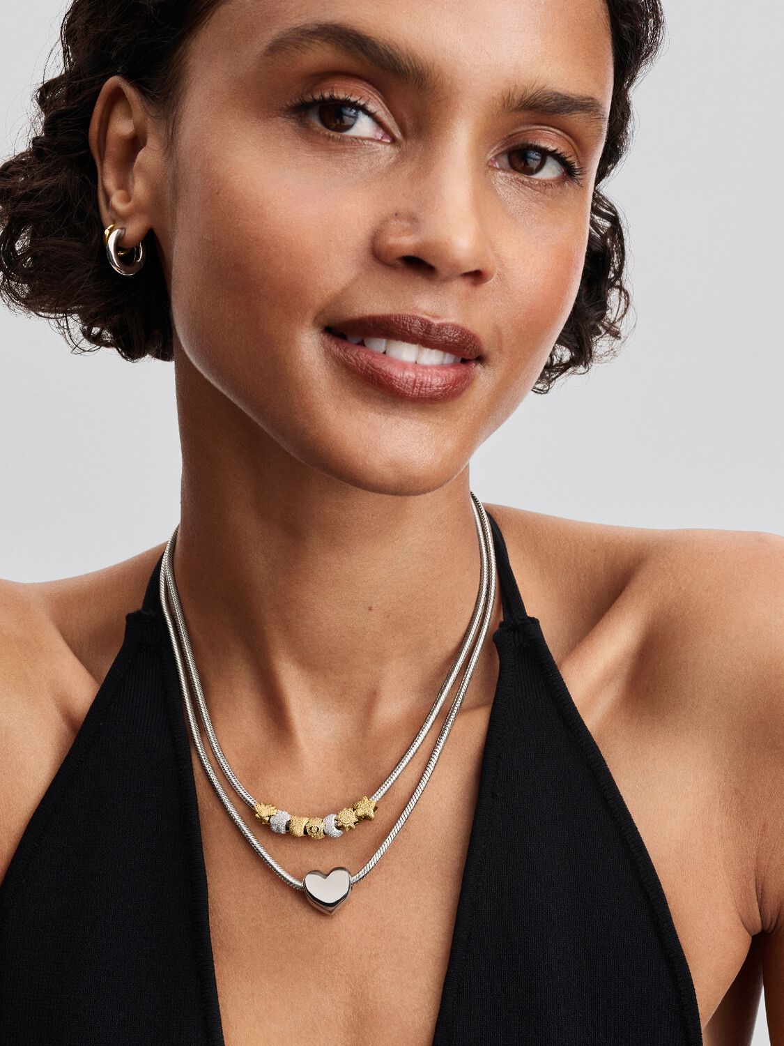 2025Q3E_collection_moments_go_ac_tp_pdp_model_styled_03_1x1_RGB