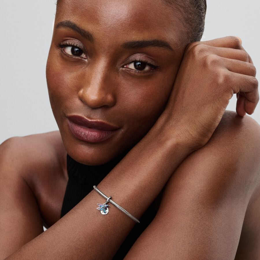 Q125_B_PDP_Model_01_1x1_RGB