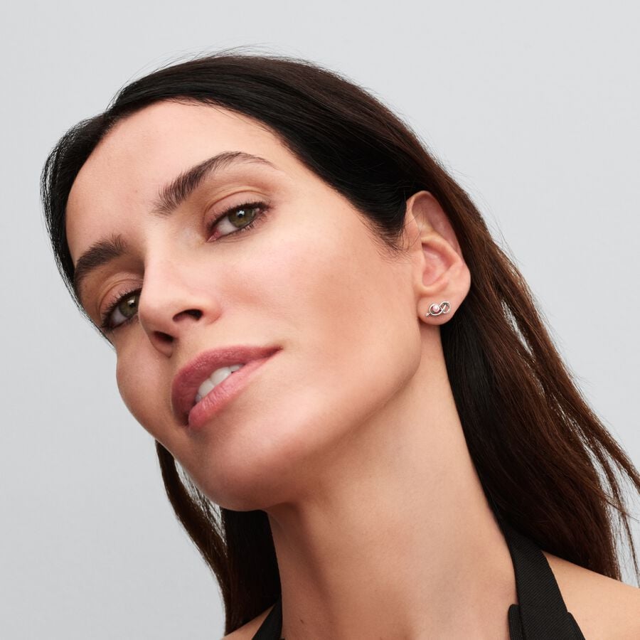 Q225_C_PDP_Model_Single_38_1x1_RGB