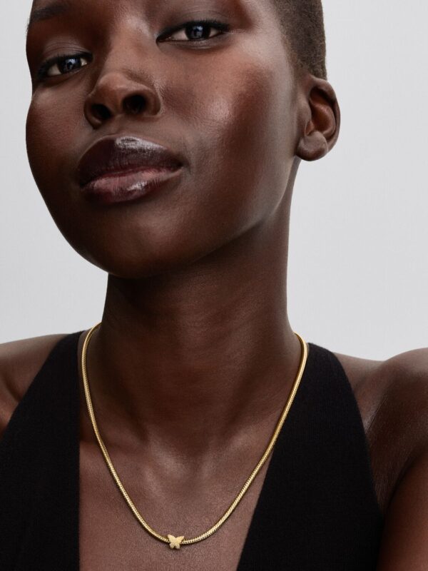 2025Q3E_collection_moments_go_ac_tp_pdp_model_single_29_1x1_RGB