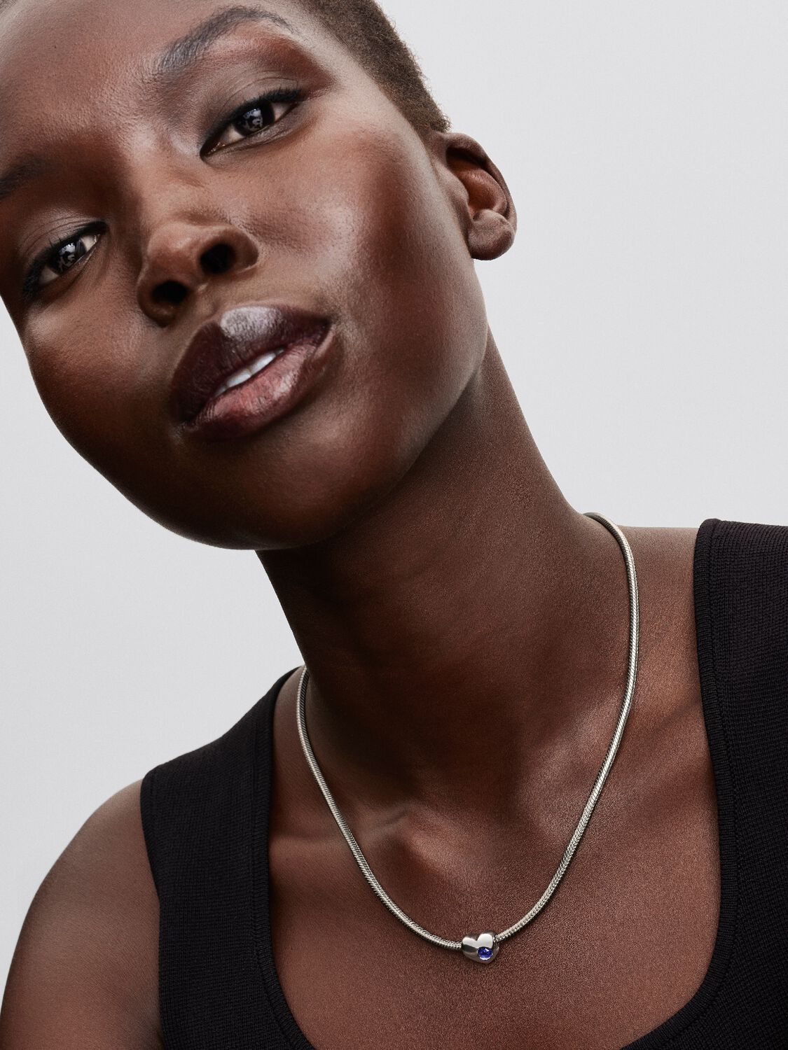 2025Q3E_collection_moments_go_ac_tp_pdp_model_single_63_1x1_RGB