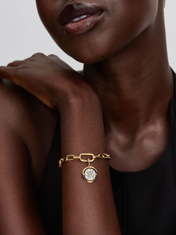 2025Q3E_collection_pme_go_ac_tp_pdp_model_single_11_1x1_RGB