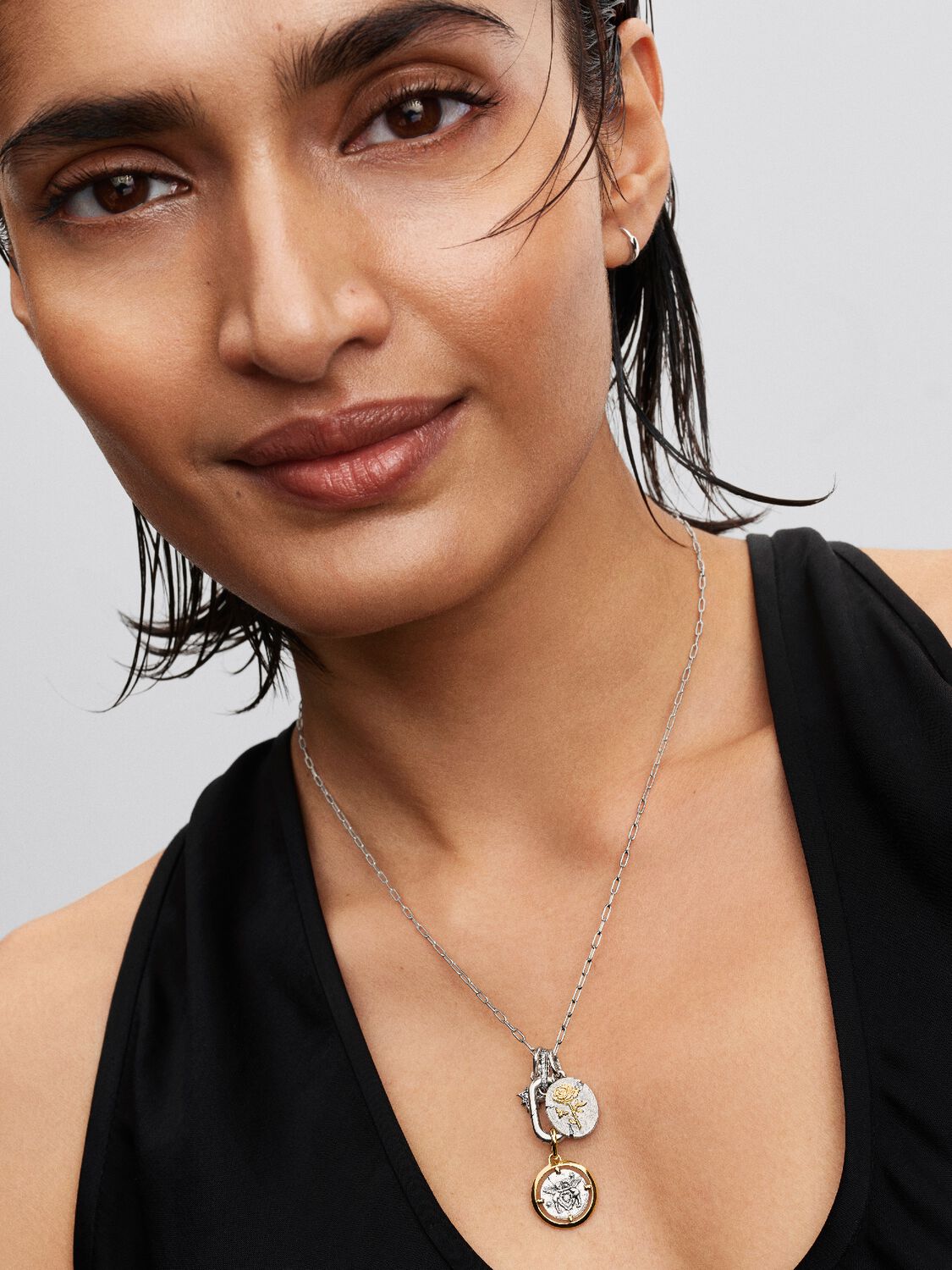 2025Q3E_collection_pme_go_ac_tp_pdp_model_styled_04_1x1_RGB