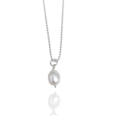 Dollie Classic White Pearl Necklace