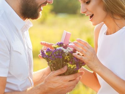 anniversary-gifts-article-image